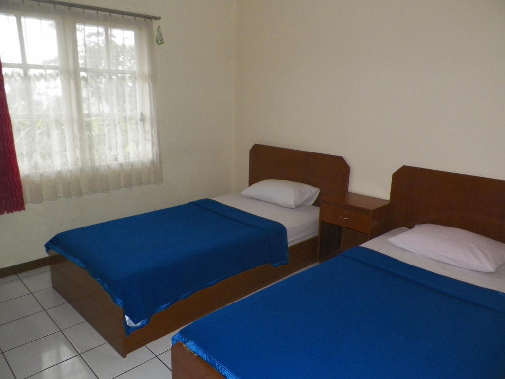 Hotel Puspa Sari Redpartner Ciater Quarto foto