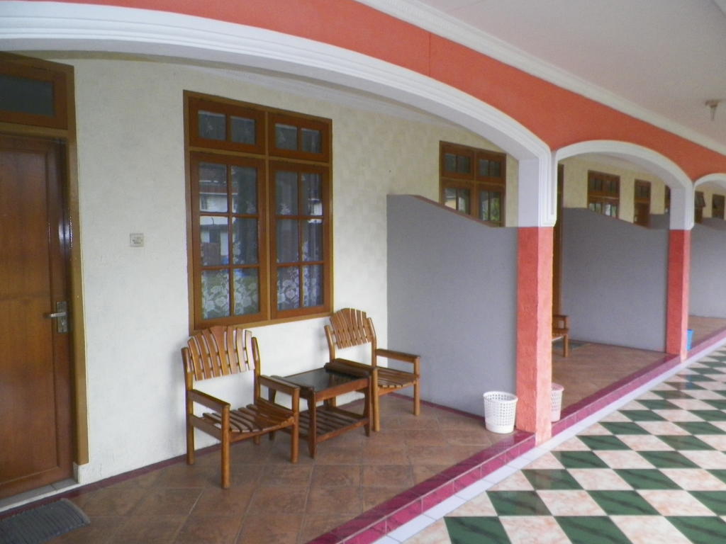 Hotel Puspa Sari Redpartner Ciater Quarto foto