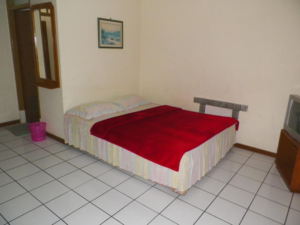 Hotel Puspa Sari Redpartner Ciater Quarto foto